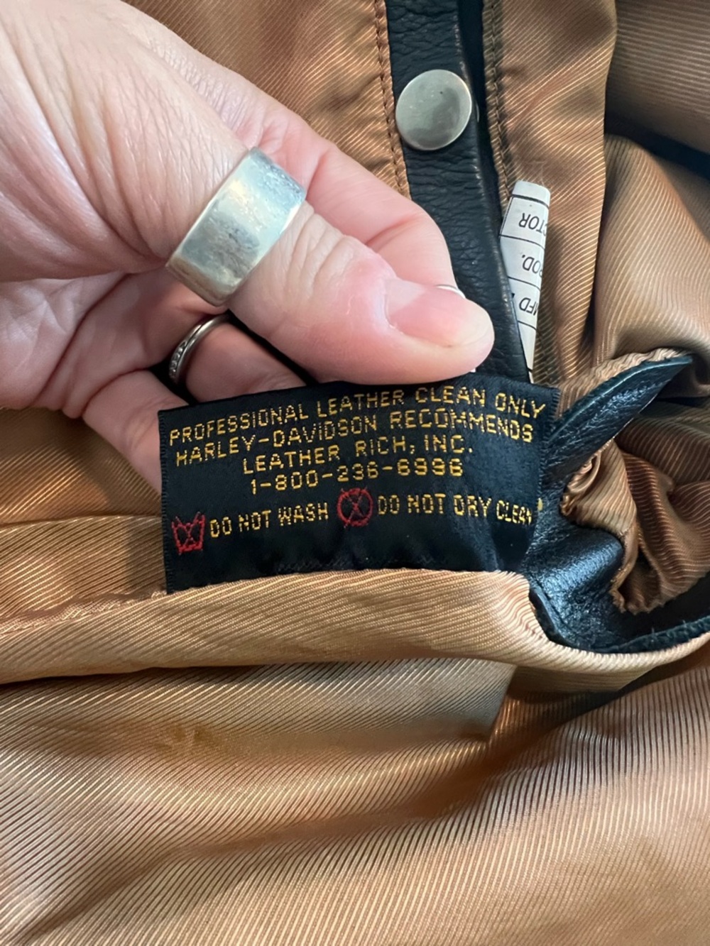 Vintage Y2K Harley-Davidson Women's Rose Embossed Leather Moto Jacket - Picture 12 of 14